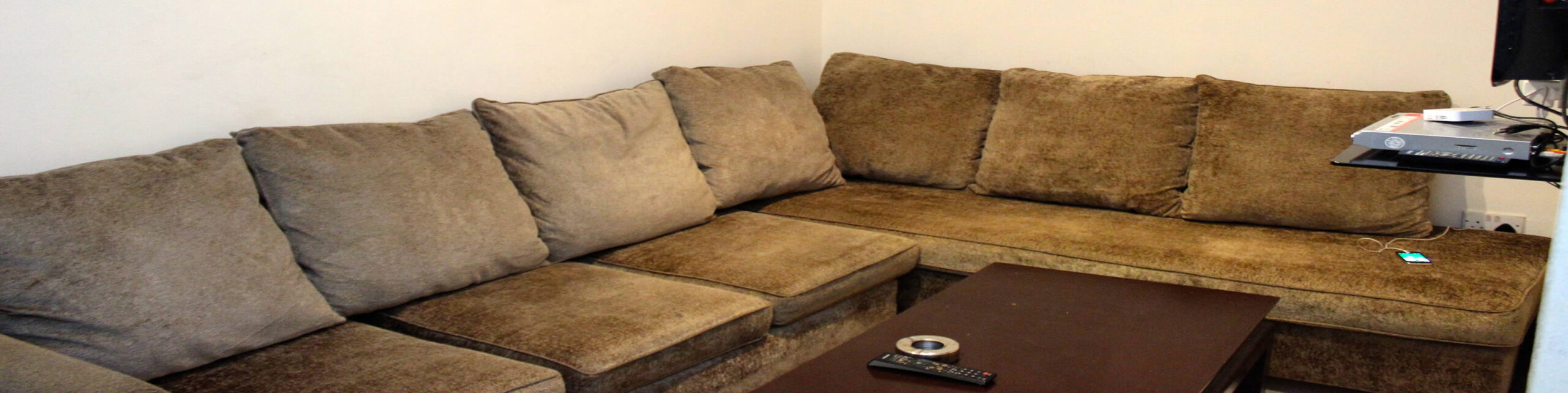 Royal Suites Photo 1