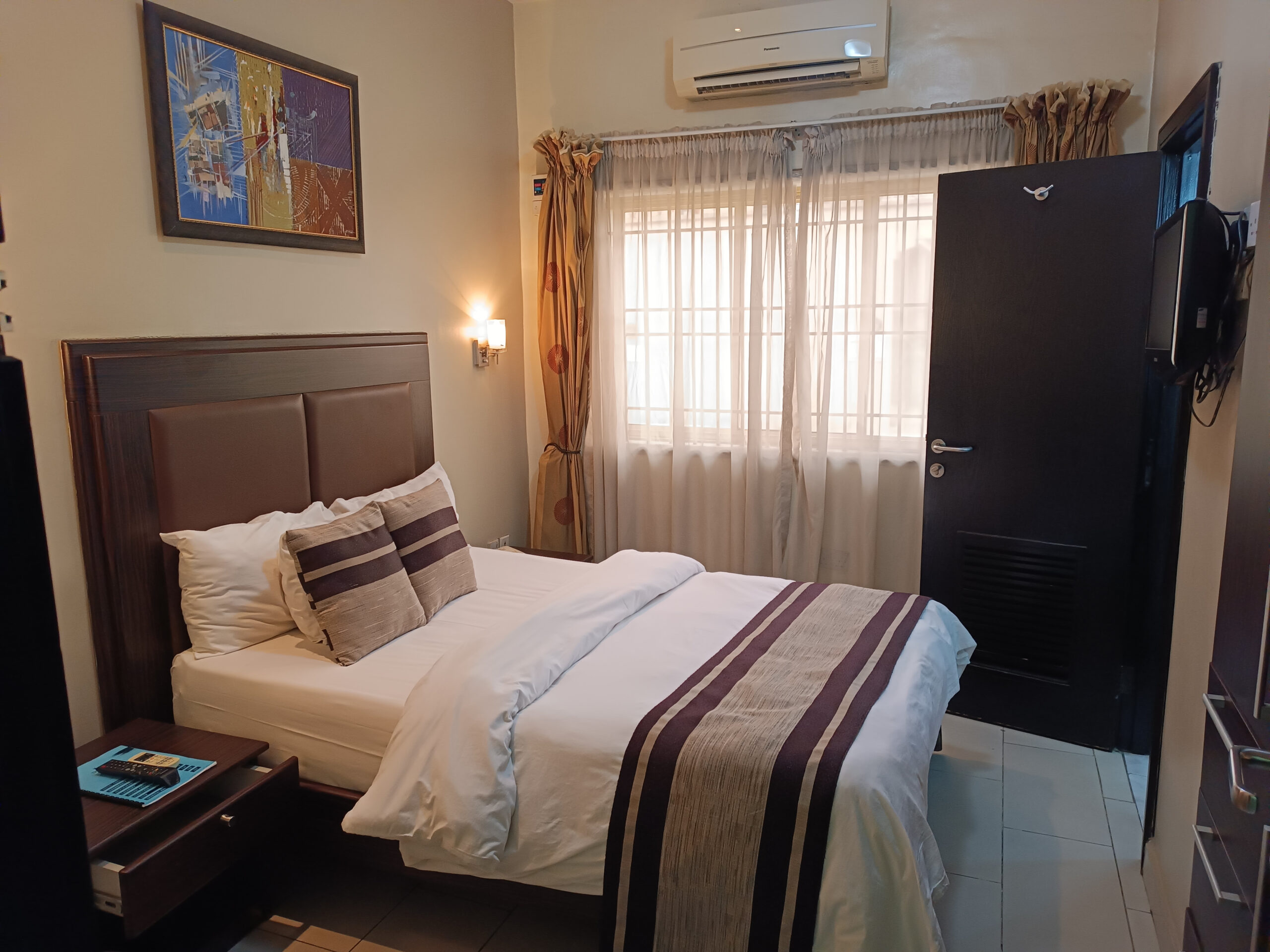 Single Room Photo 3